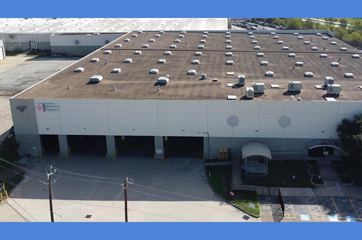 Covered Truck Slip & Main Office Entry of Building 2 for South Point at 9350 East Point Drive & 9353 Center Point Drive in Houston, TX